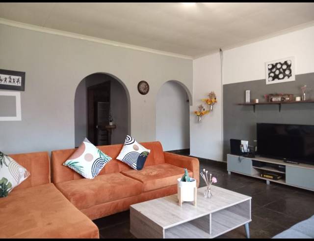 4 BEDROOM HOUSE FOR SALE IN GREENHILLS